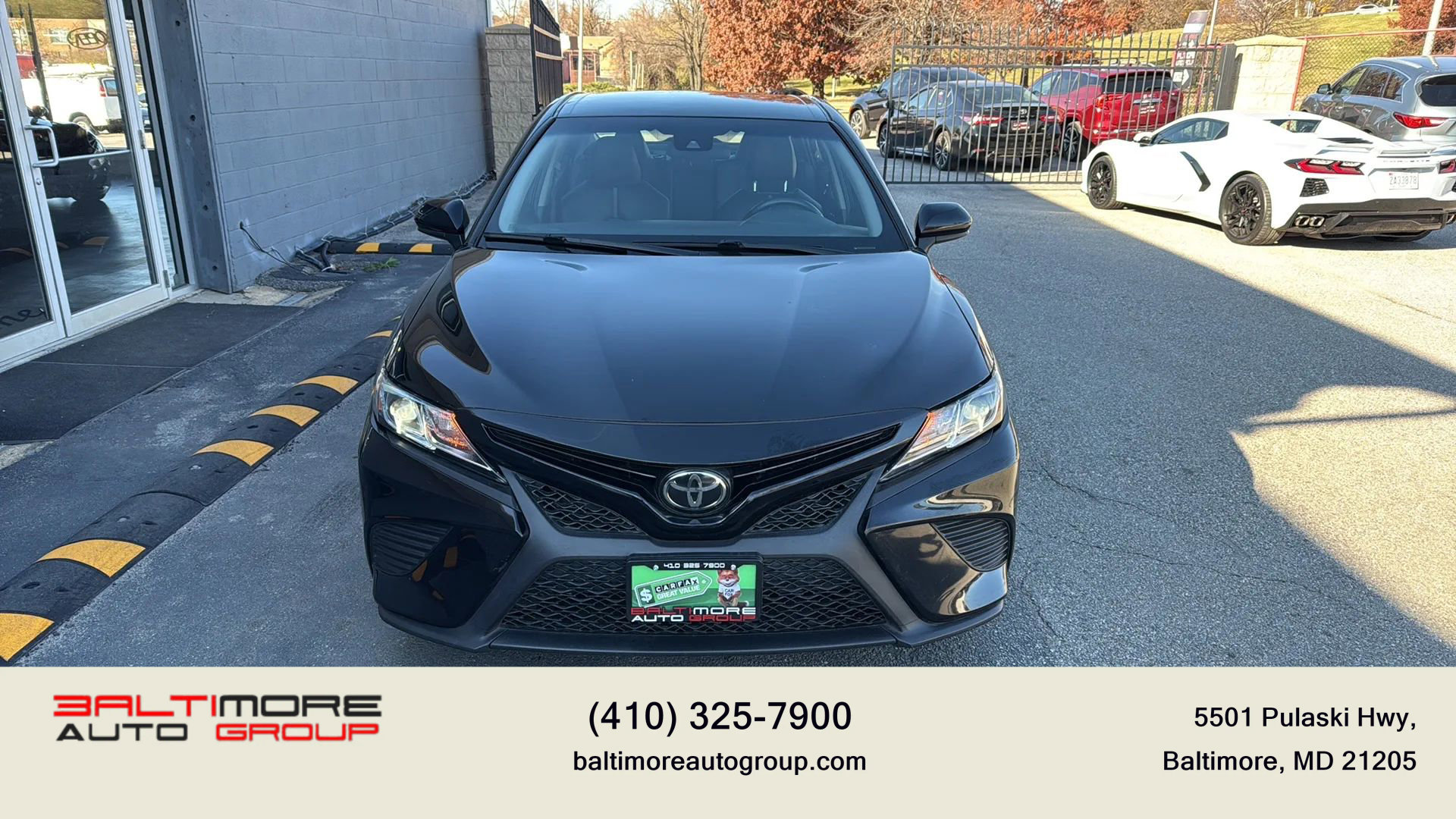 Used 2018 Toyota Camry SE image 2
