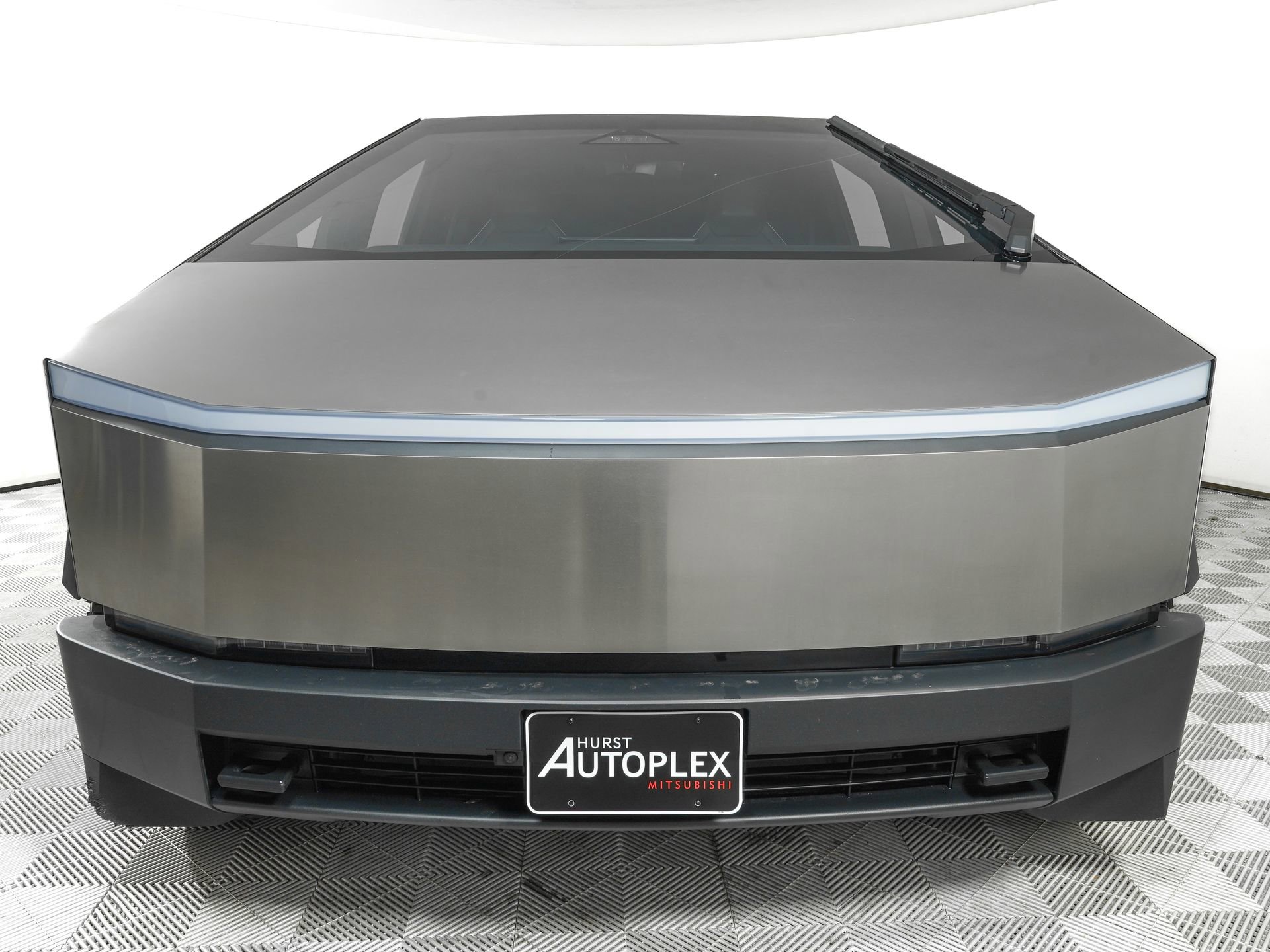 Used 2024 Tesla Cybertruck Cyberbeast AWD/4WD image 2