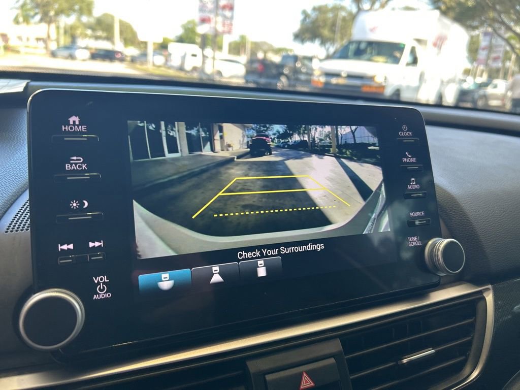 Used 2022 Honda Accord Sport image 9