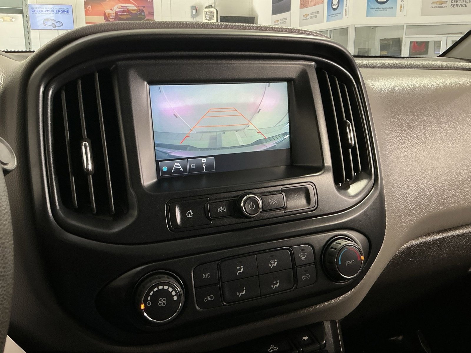 Used 2018 Chevrolet Colorado W/T w/ WT Convenience Package image 27