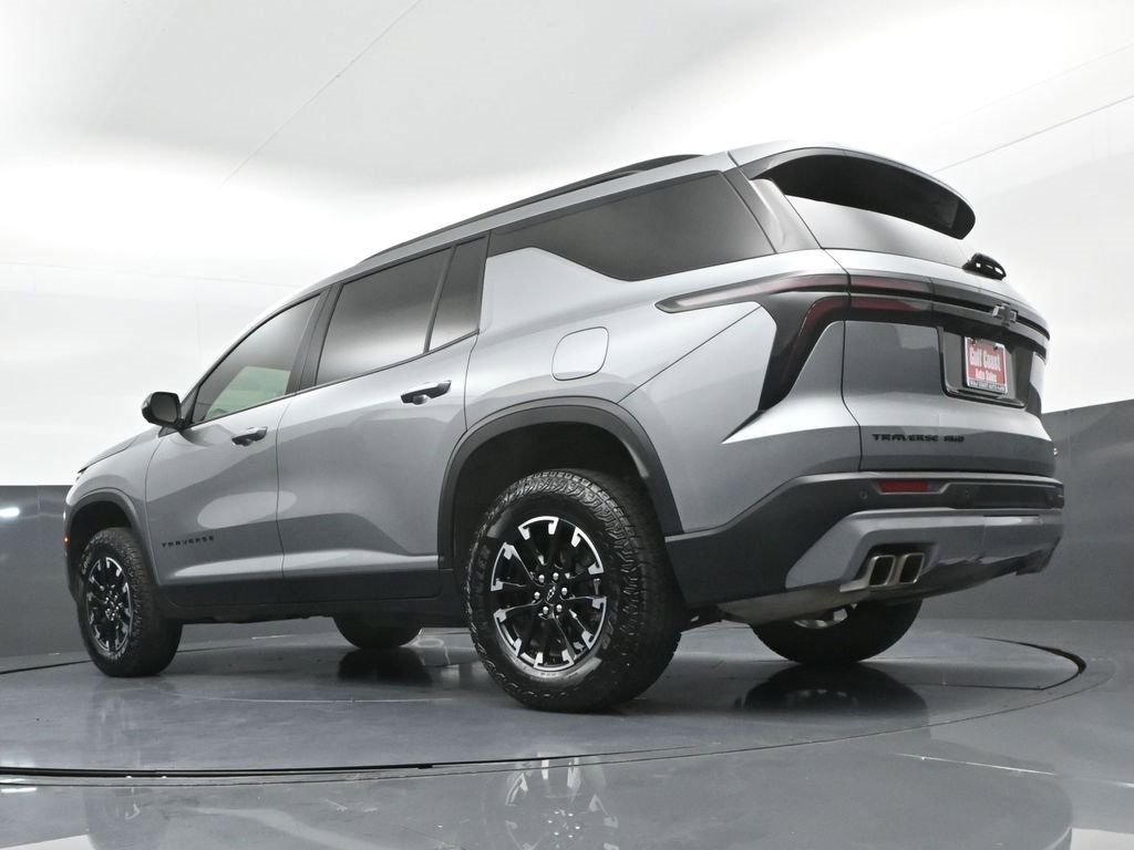 Used 2025 Chevrolet Traverse Z71 w/ Driver Confidence Package image 33