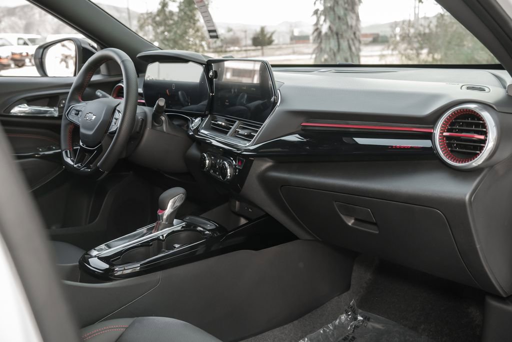 New 2026 Chevrolet Trax RS w/ Driver Confidence Package FWD image 36