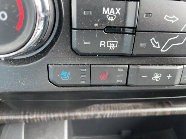 Used 2020 Ford F250 Lariat w/ Chrome Package image 14