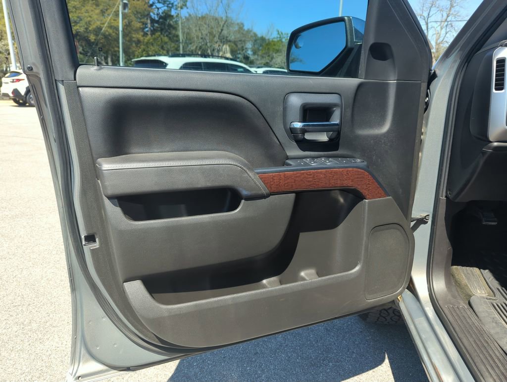 Used 2017 GMC Sierra 1500 SLE w/ SLE Value Package image 17