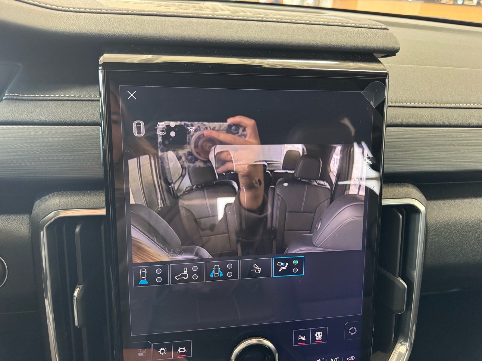 New 2027 GMC Acadia Elevation w/ Black Edition AWD/4WD image 29