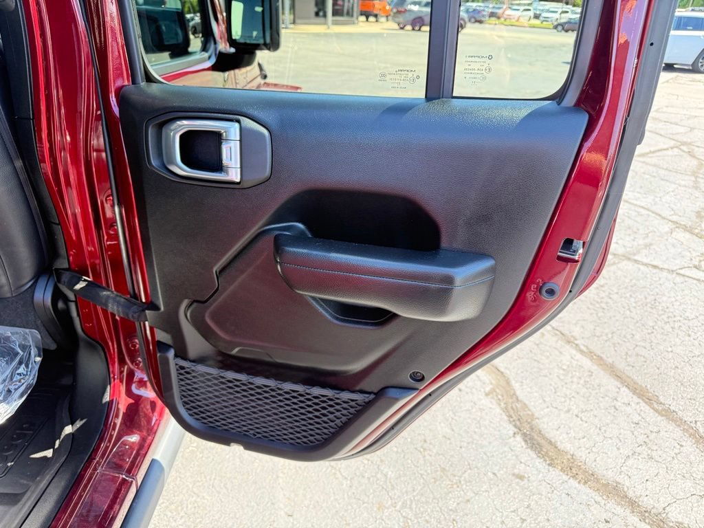 Used 2021 Jeep Gladiator Sport AWD/4WD image 20