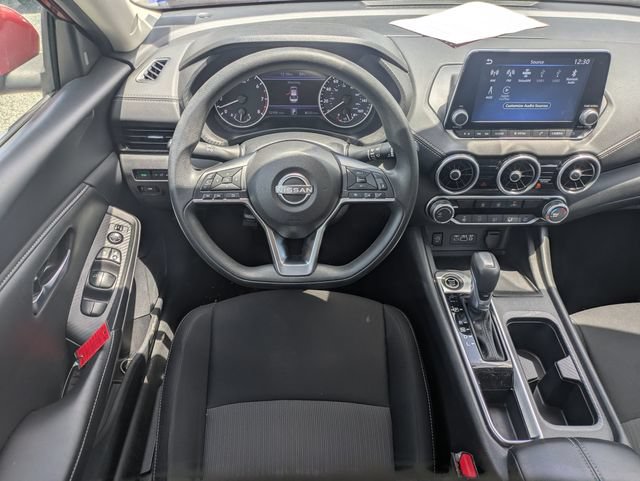 Used 2025 Nissan Sentra SV FWD image 17