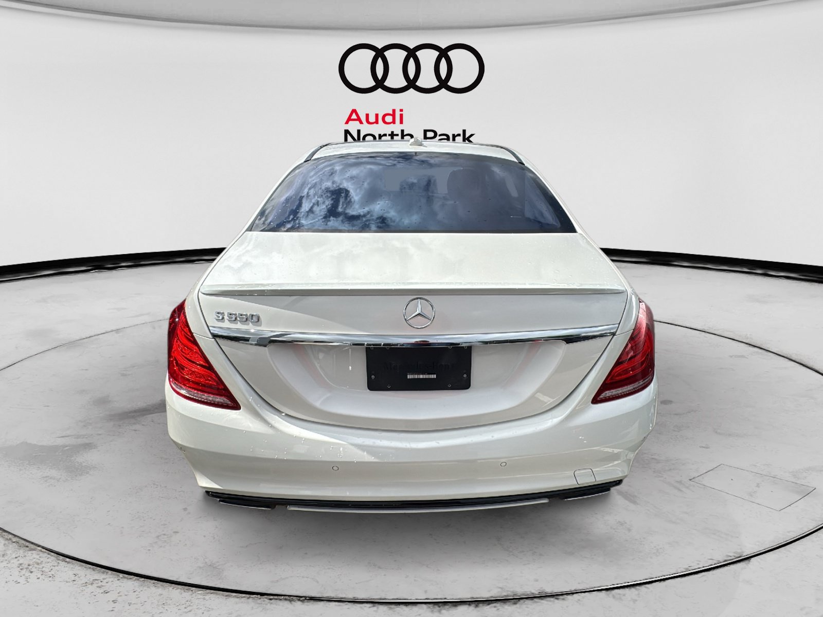 Used 2017 Mercedes-Benz S 550 Sedan image 5