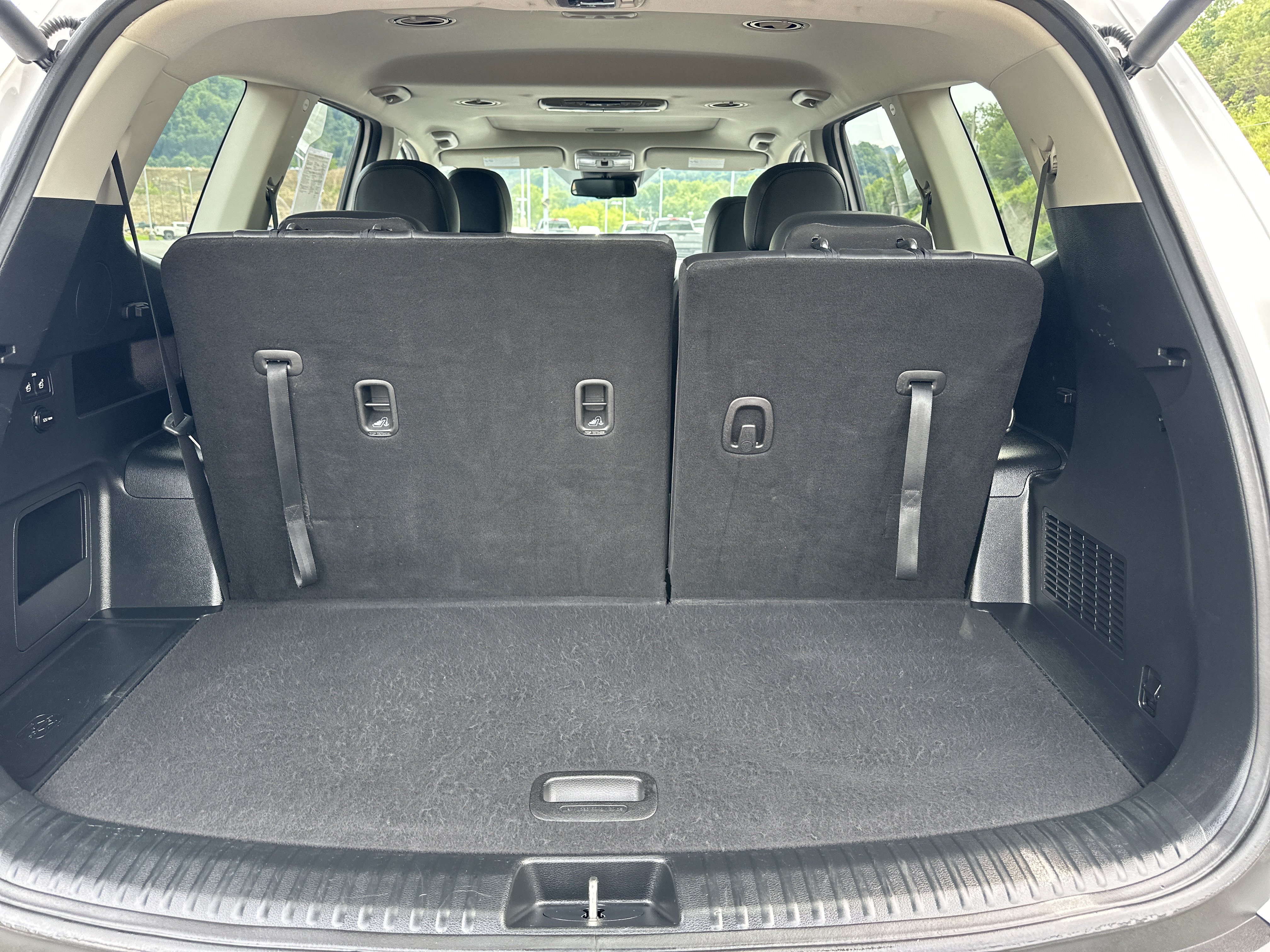 Used 2022 Kia Telluride EX w/ EX Premium Package AWD/4WD image 22