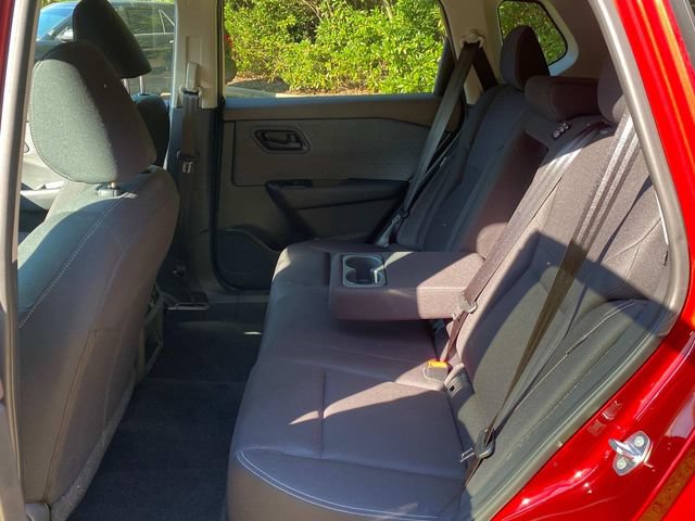 Used 2023 Nissan Rogue S FWD image 9