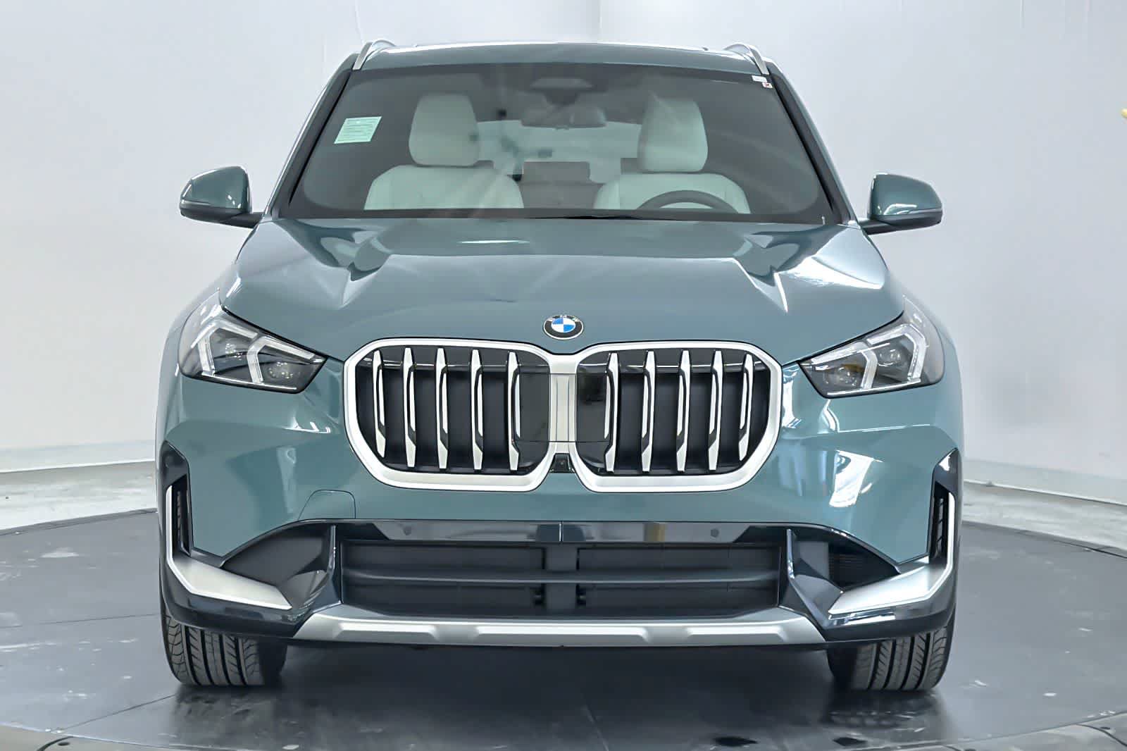 New 2027 BMW X1 xDrive28i w/ Technology Package AWD/4WD image 10