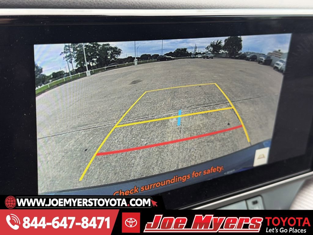Used 2025 Toyota Camry SE w/ Multimedia Upgrade Package image 19