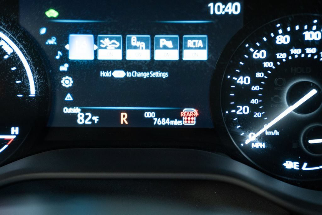 Used 2025 Toyota Sienna XLE FWD image 46