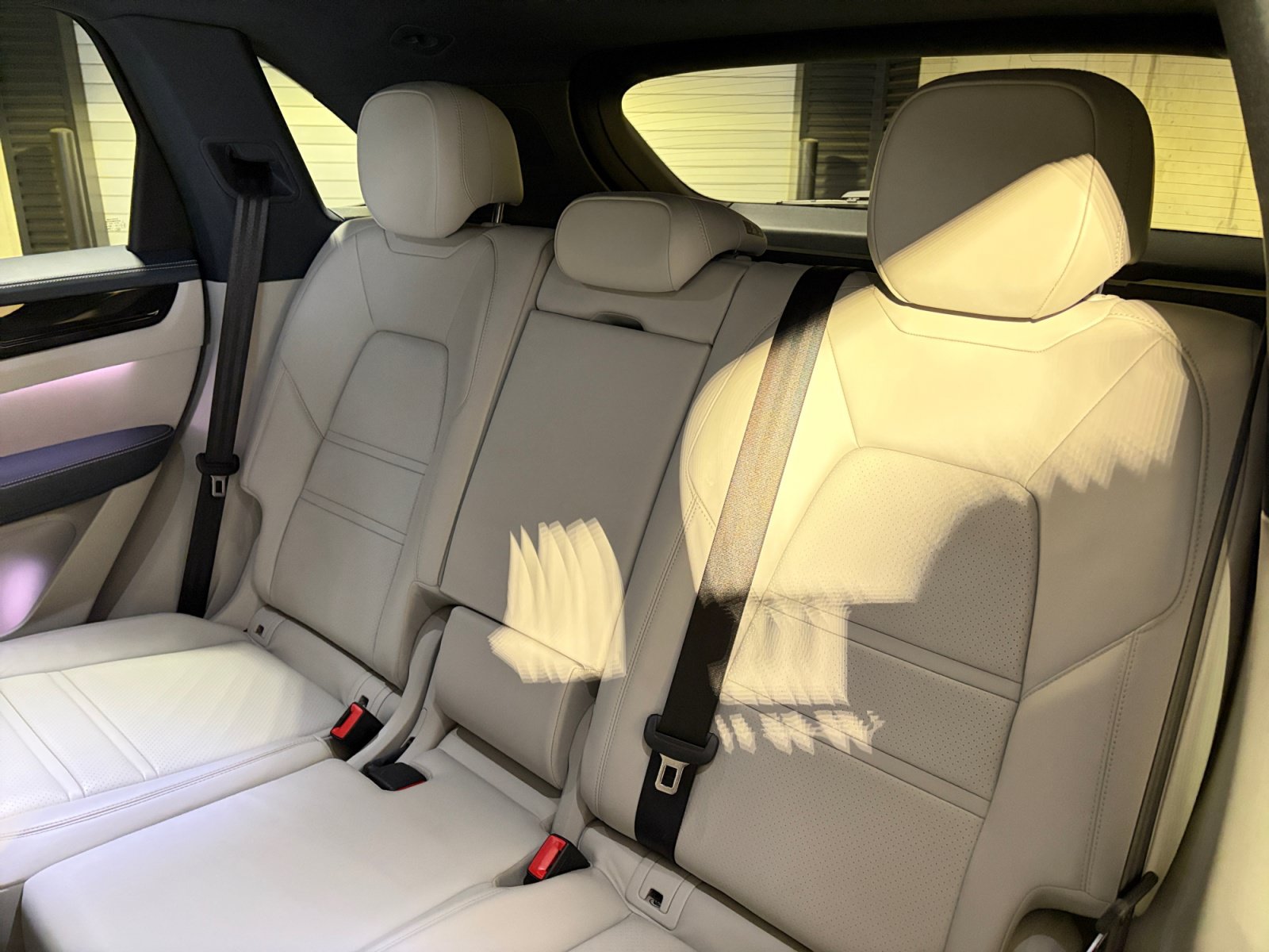 Certified 2023 Porsche Cayenne AWD/4WD image 33