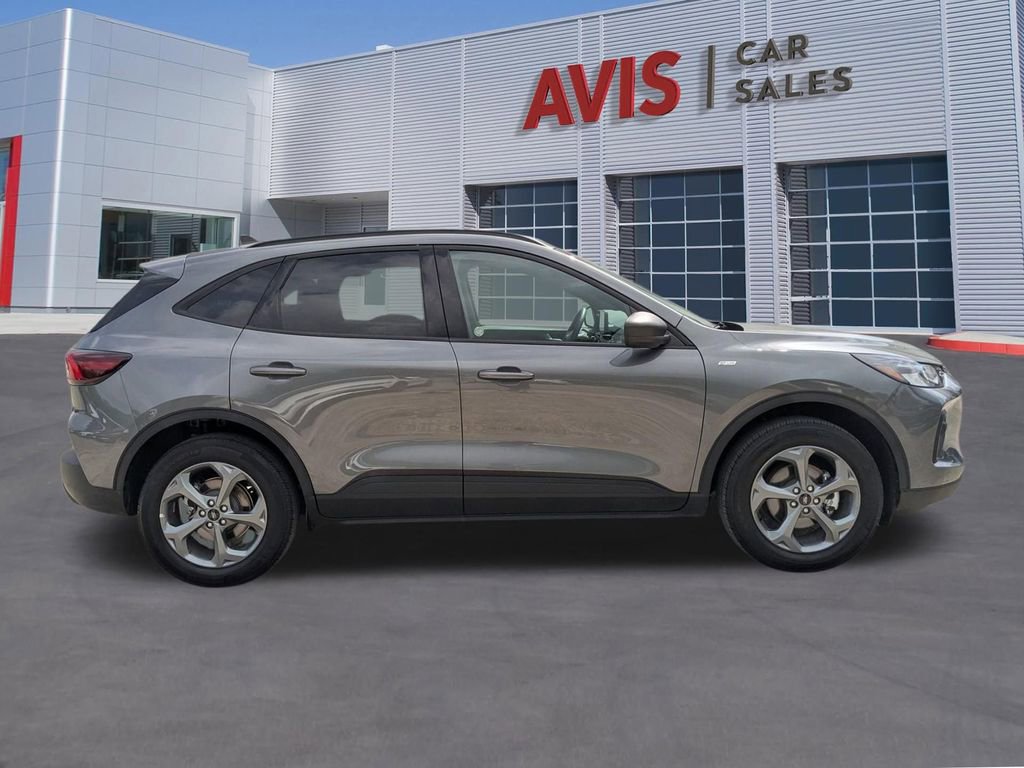 Used 2025 Ford Escape ST-Line AWD/4WD image 5