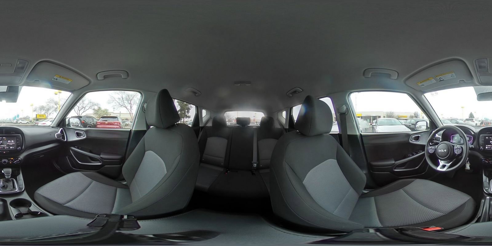 Used 2025 Kia Soul LX w/ LX Technology Package image 40