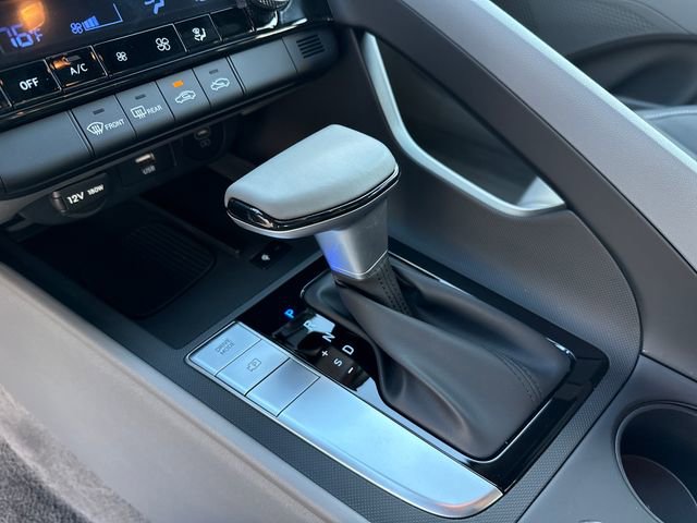 Certified 2025 Hyundai Elantra Sport image 24