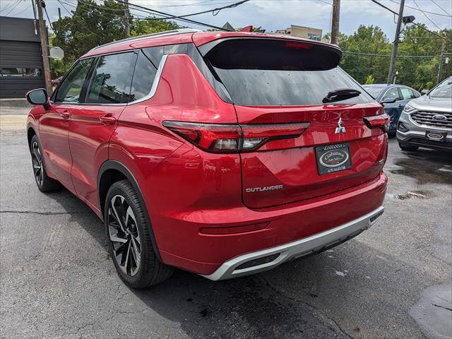 Used 2022 Mitsubishi Outlander SEL FWD image 3