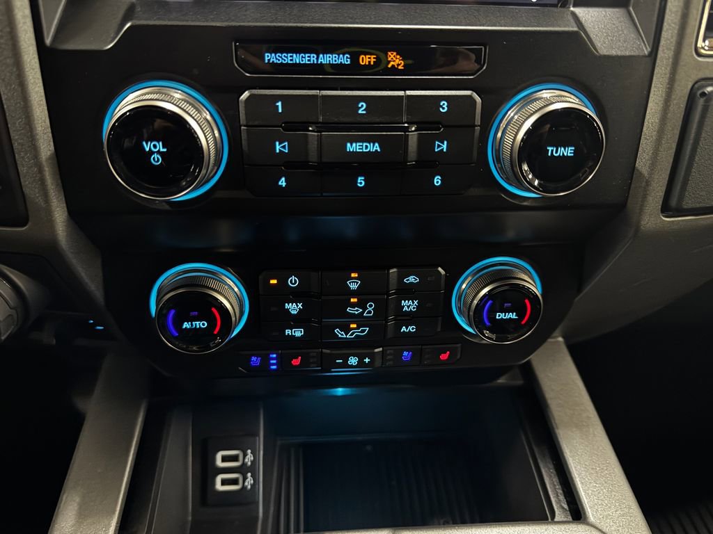 Used 2019 Ford F150 Raptor w/ Equipment Group 802A Luxury image 20