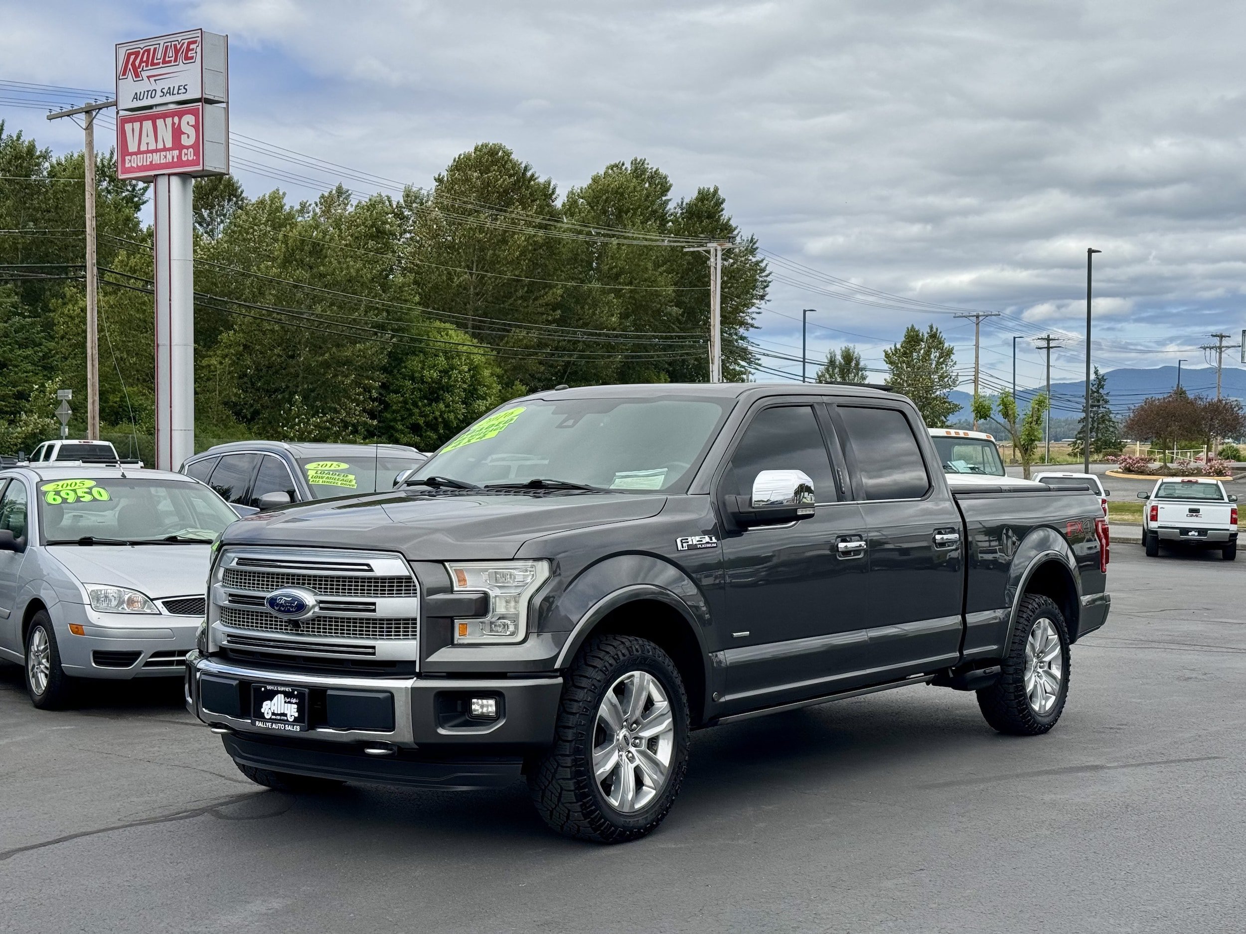 Used 2016 Ford F150 Platinum w/ Equipment Group 701A Luxury