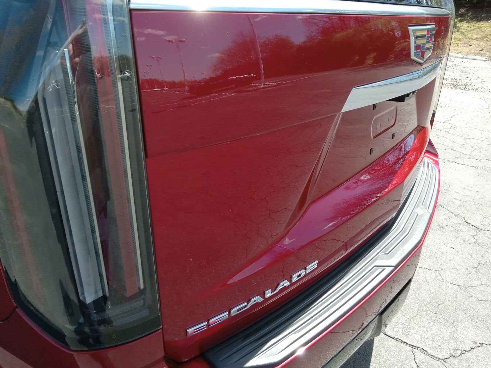 Used 2025 Cadillac Escalade Premium Luxury AWD/4WD image 8