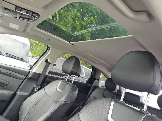 Used 2026 Hyundai Tucson Limited AWD/4WD image 17