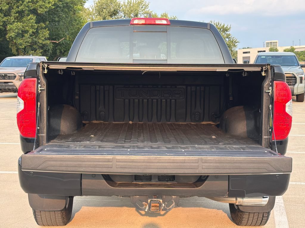 Used 2020 Toyota Tundra SR5 w/ SR5 Convenience Package AWD/4WD image 13