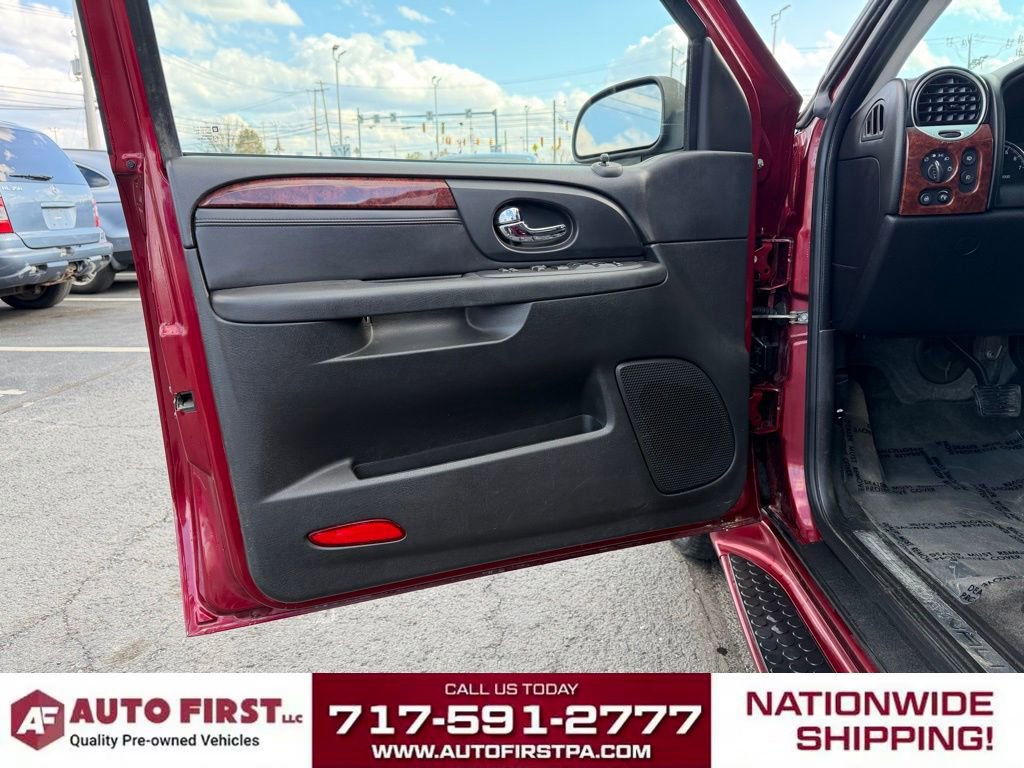 Used 2007 GMC Envoy Denali image 9