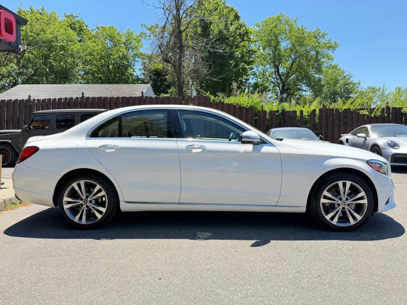 Used 2019 Mercedes-Benz C 300 4MATIC Sedan image 5