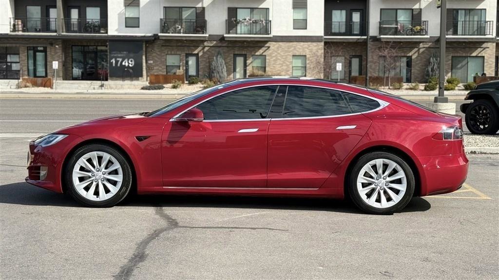 Used 2018 Tesla Model S 75D AWD/4WD image 4