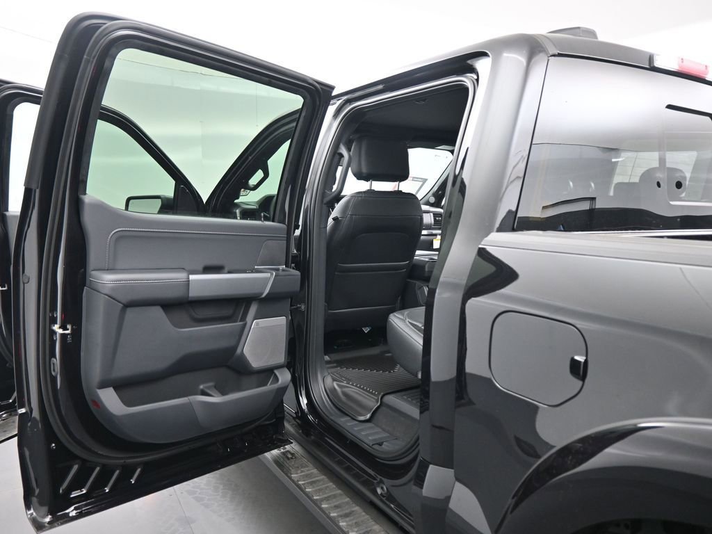 New 2025 Ford F150 XLT w/ Equipment Group 303A High image 19