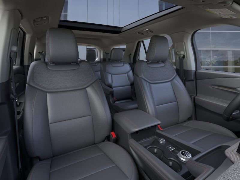 New 2026 Ford Explorer Active w/ Active Comfort Package image 8