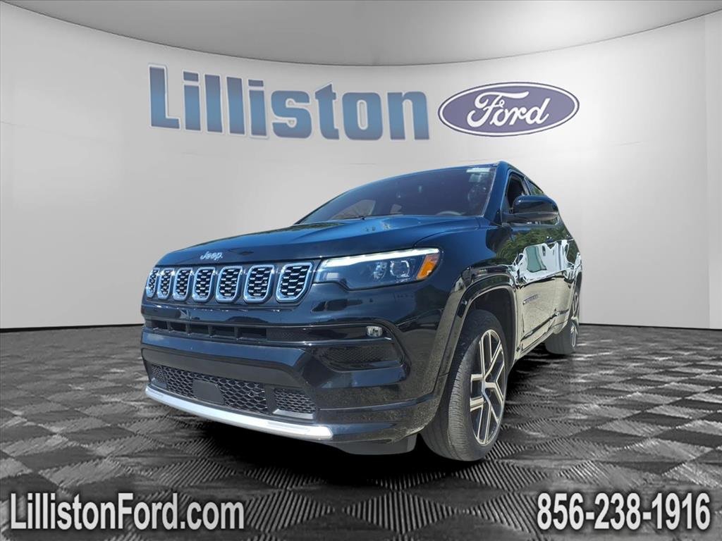 Used 2024 Jeep Compass Limited w/ Elite Group image 3