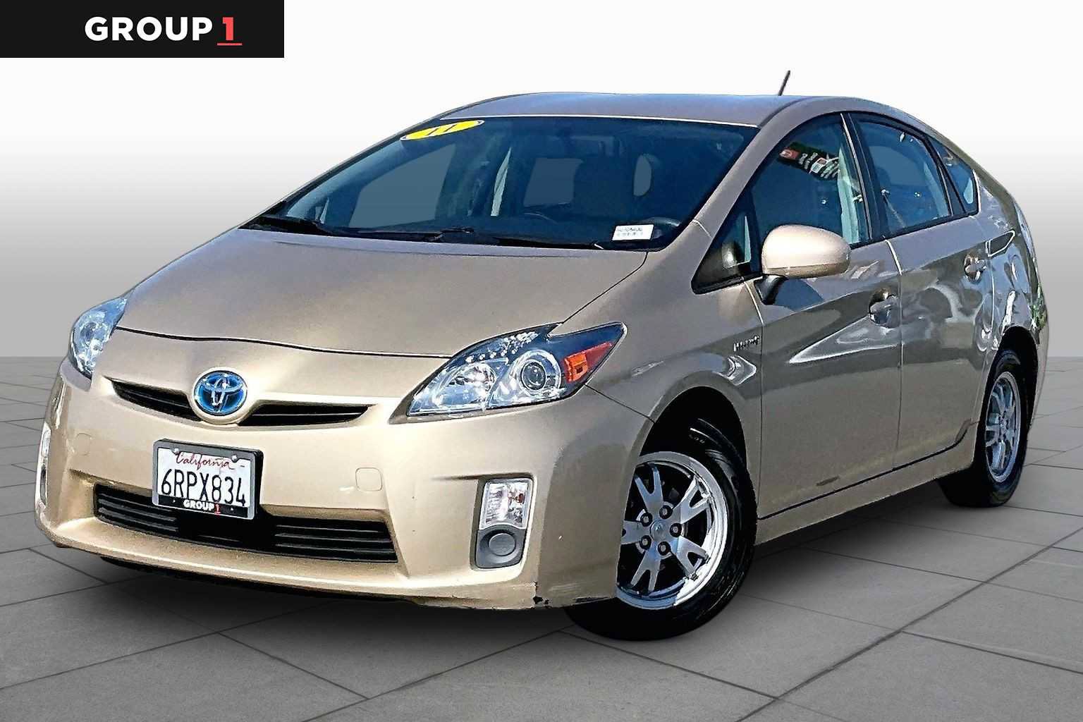 Used 2011 Toyota Prius Three w/ Navigation Pkg FWD image 1