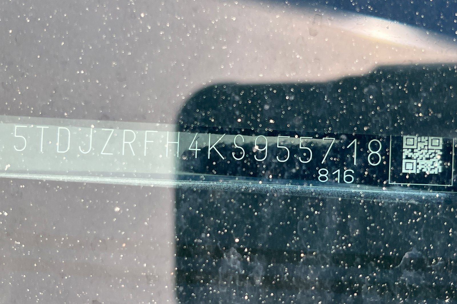 Used 2019 Toyota Highlander XLE AWD/4WD image 3