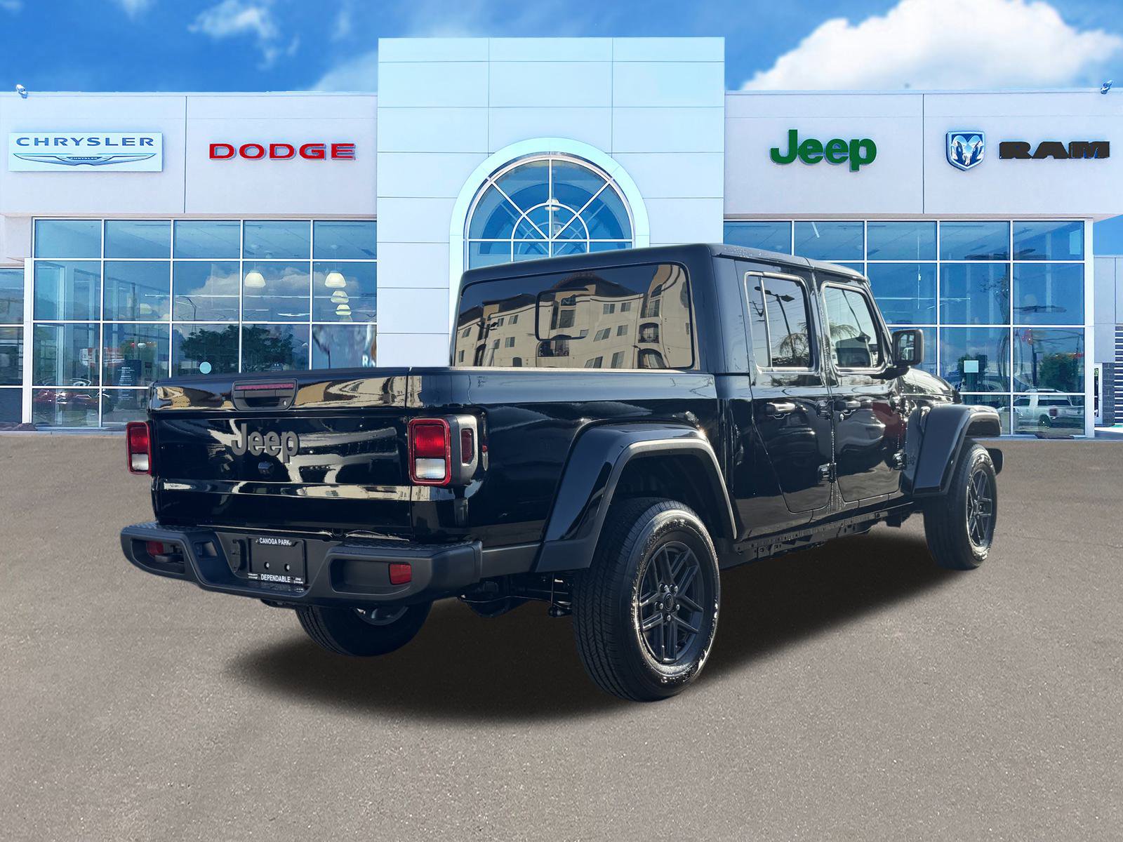 New 2025 Jeep Gladiator Sport image 8
