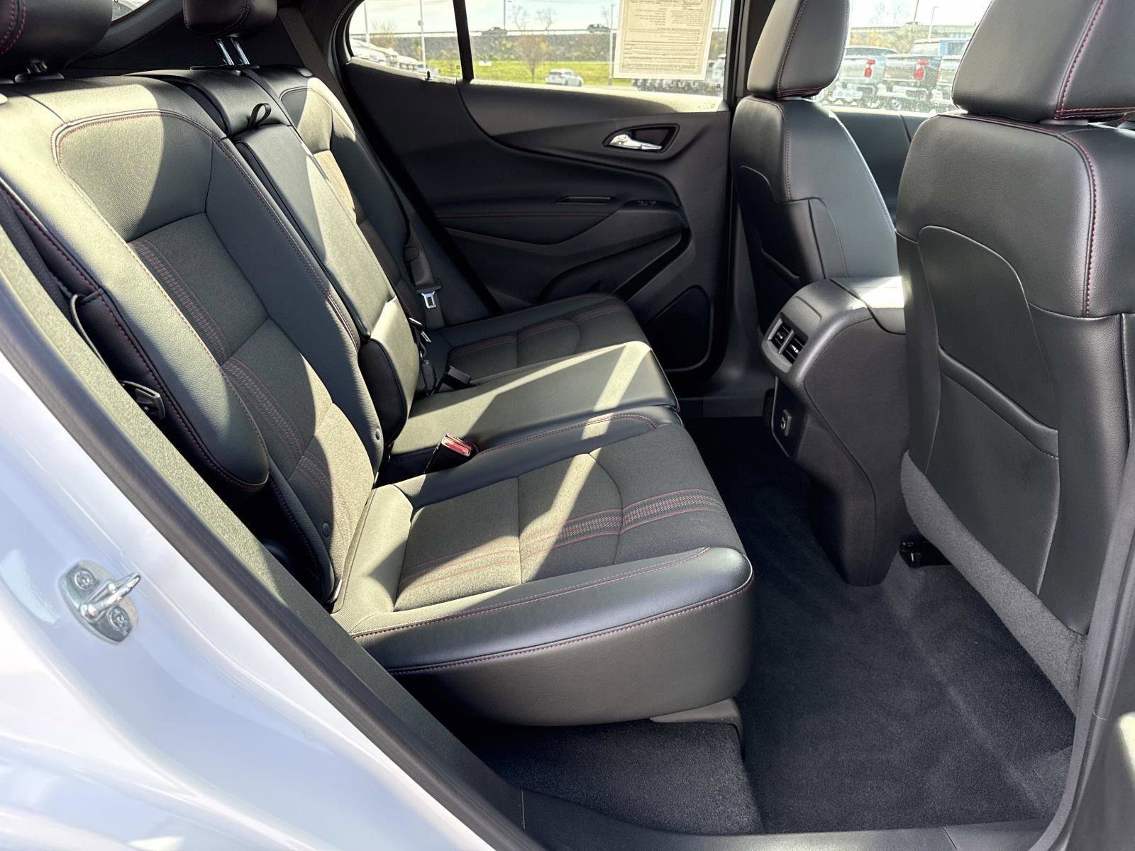 Used 2023 Chevrolet Equinox RS image 20