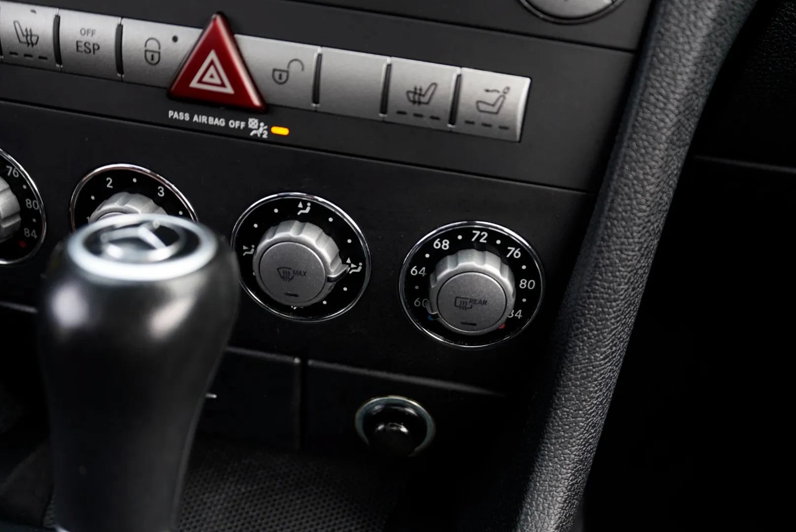 Used 2007 Mercedes-Benz SLK 350 image 32