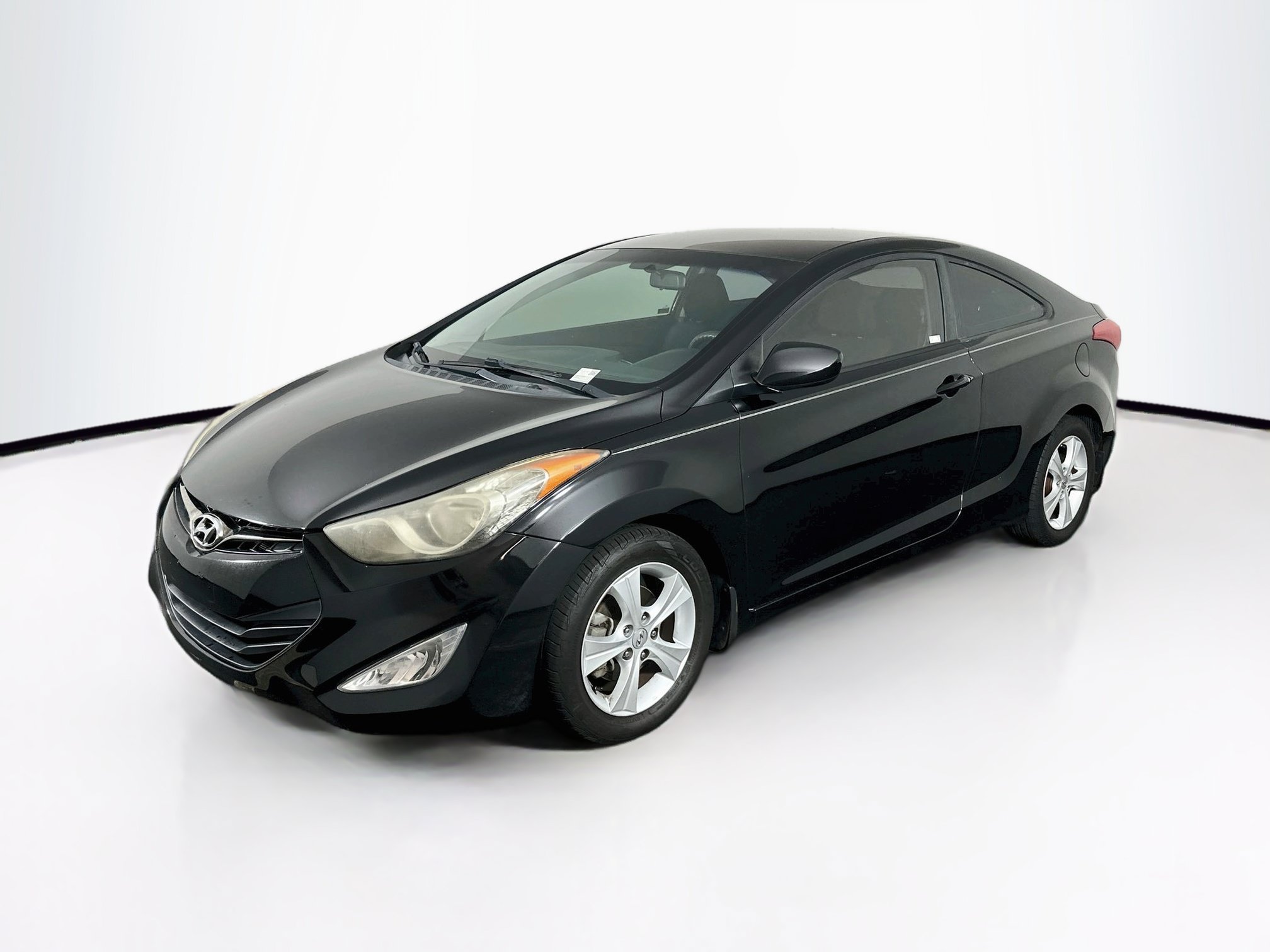 Used 2013 Hyundai Elantra FWD image 3