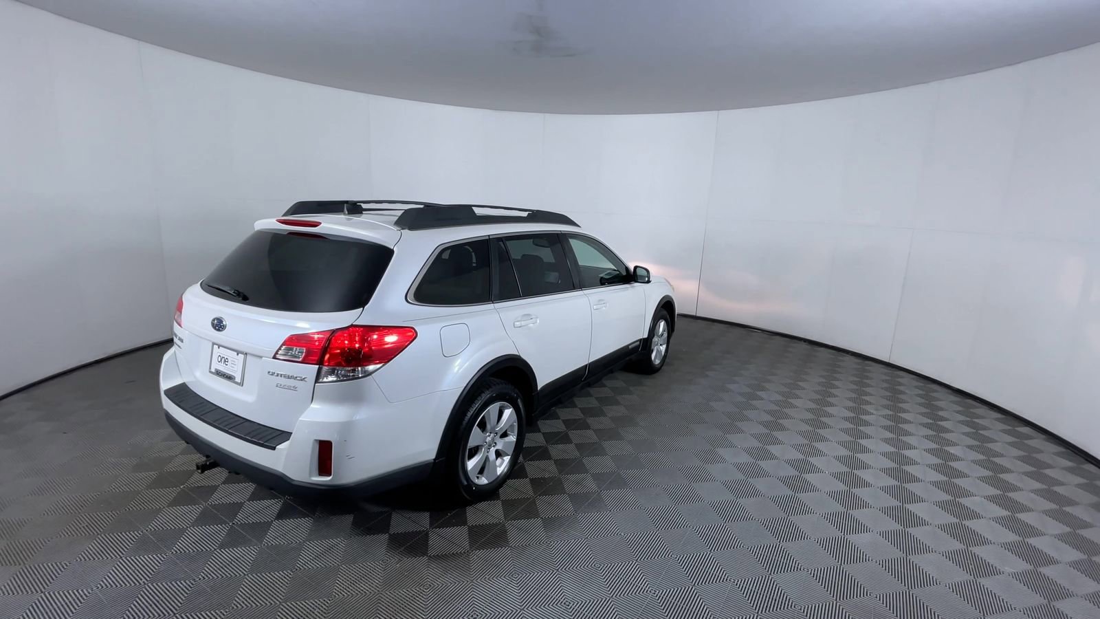 Used 2011 Subaru Outback 2.5i Limited AWD/4WD image 8