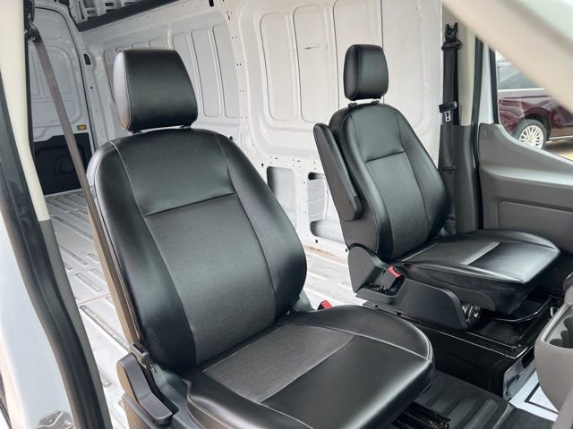 Used 2023 Ford Transit 250 Base image 22