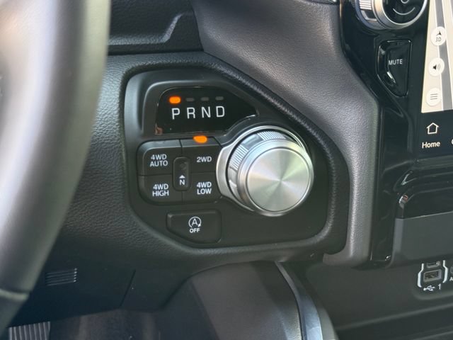 Used 2024 RAM 1500 Laramie AWD/4WD image 18