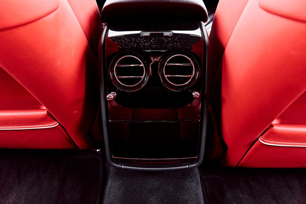 Used 2021 Rolls-Royce Phantom Sedan RWD image 70