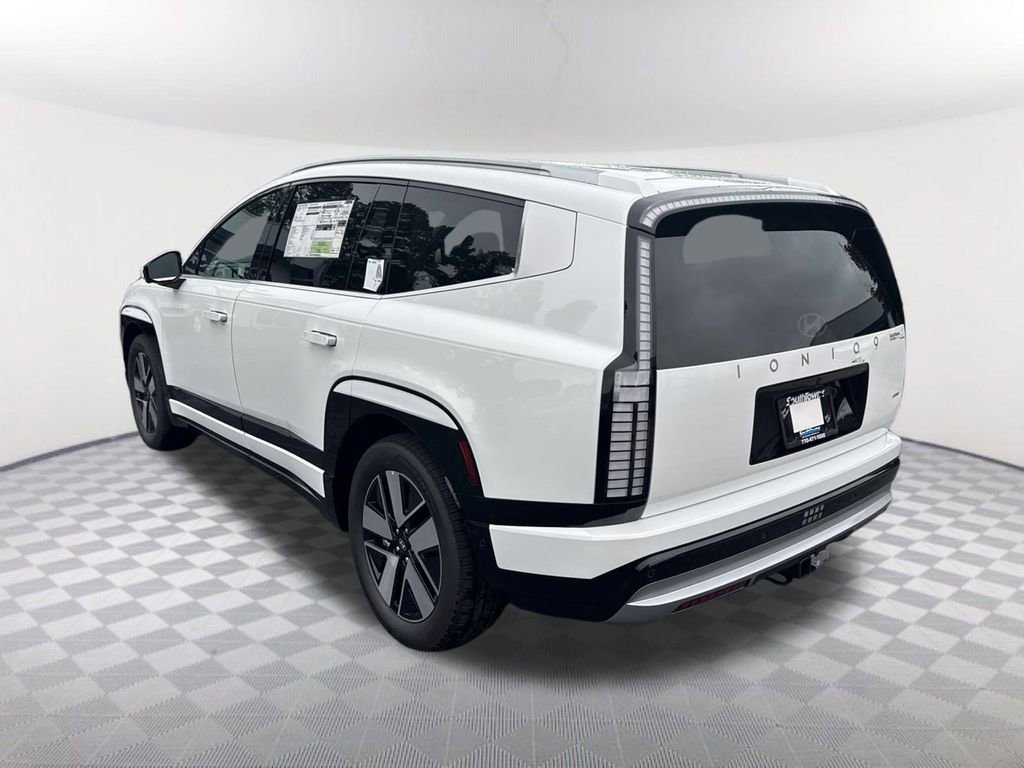 New 2026 Hyundai Ioniq 9 SEL w/ Tow & Go Package AWD/4WD image 7