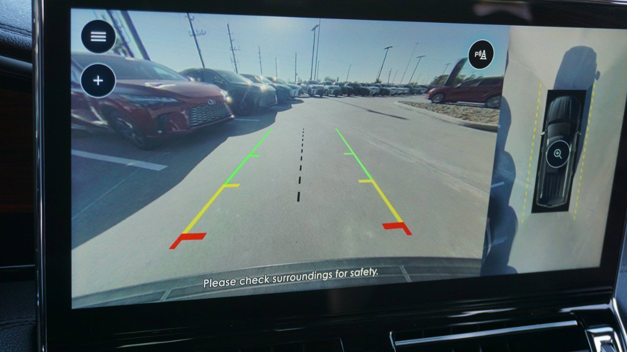 Used 2023 Lincoln Navigator Reserve image 19