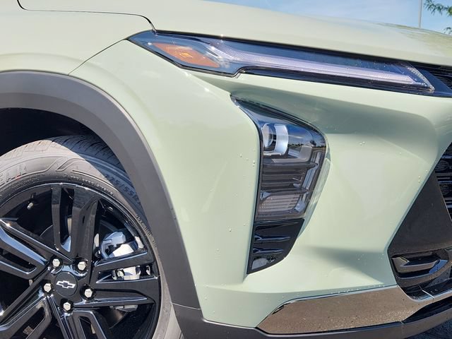 New 2026 Chevrolet Trax ACTIV w/ Sunroof Package FWD image 9