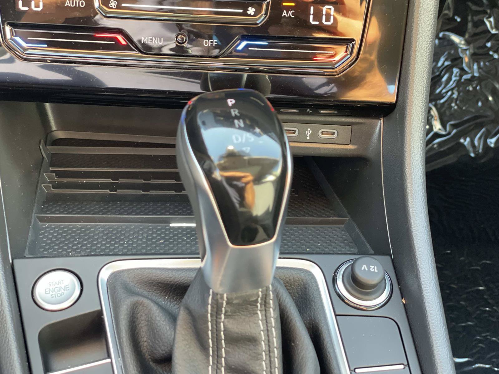 New 2027 Volkswagen Jetta SE FWD image 19