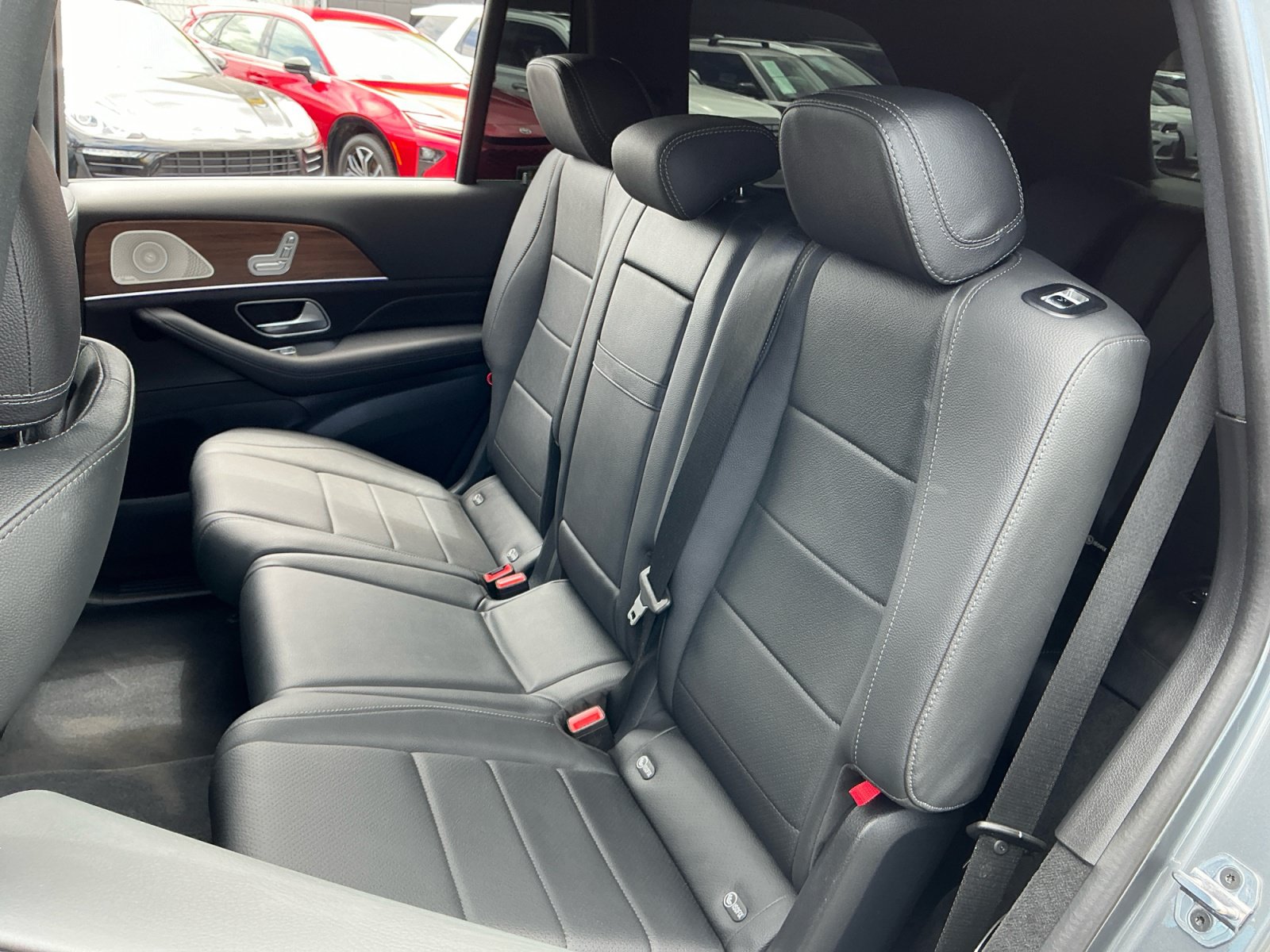 Used 2025 Mercedes-Benz GLS 450 4MATIC image 19