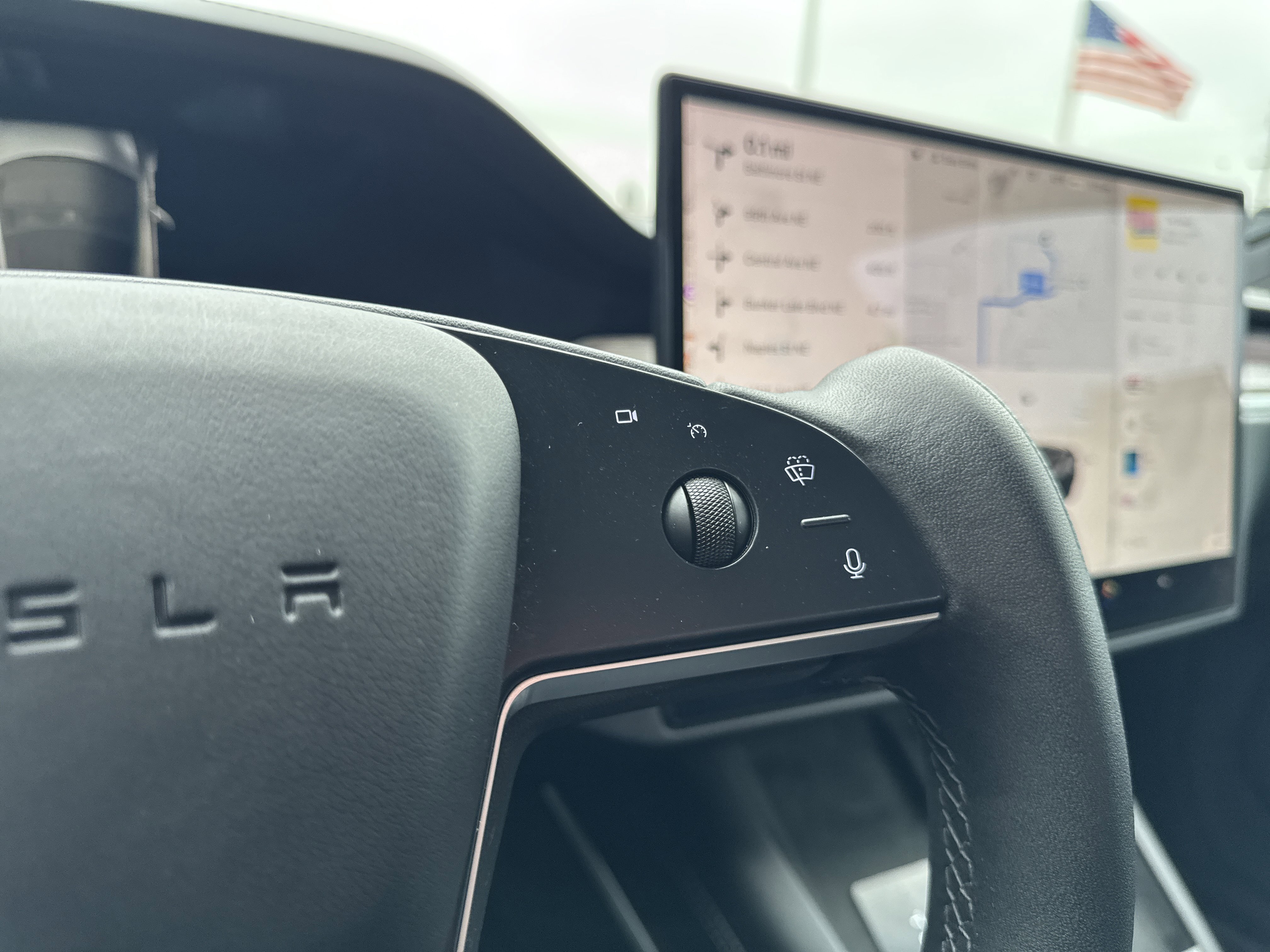 Used 2022 Tesla Model S image 19