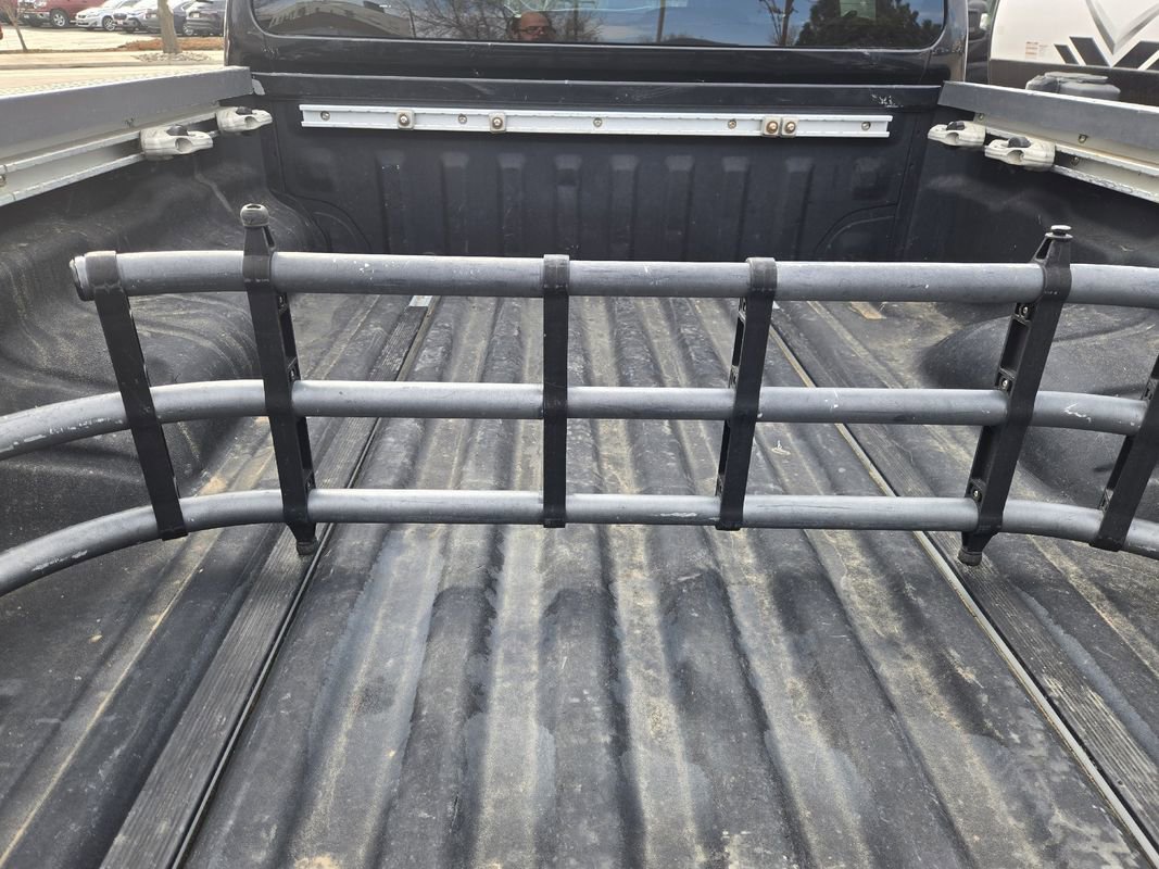 Used 2008 Nissan Frontier LE w/ Leather Pkg image 21